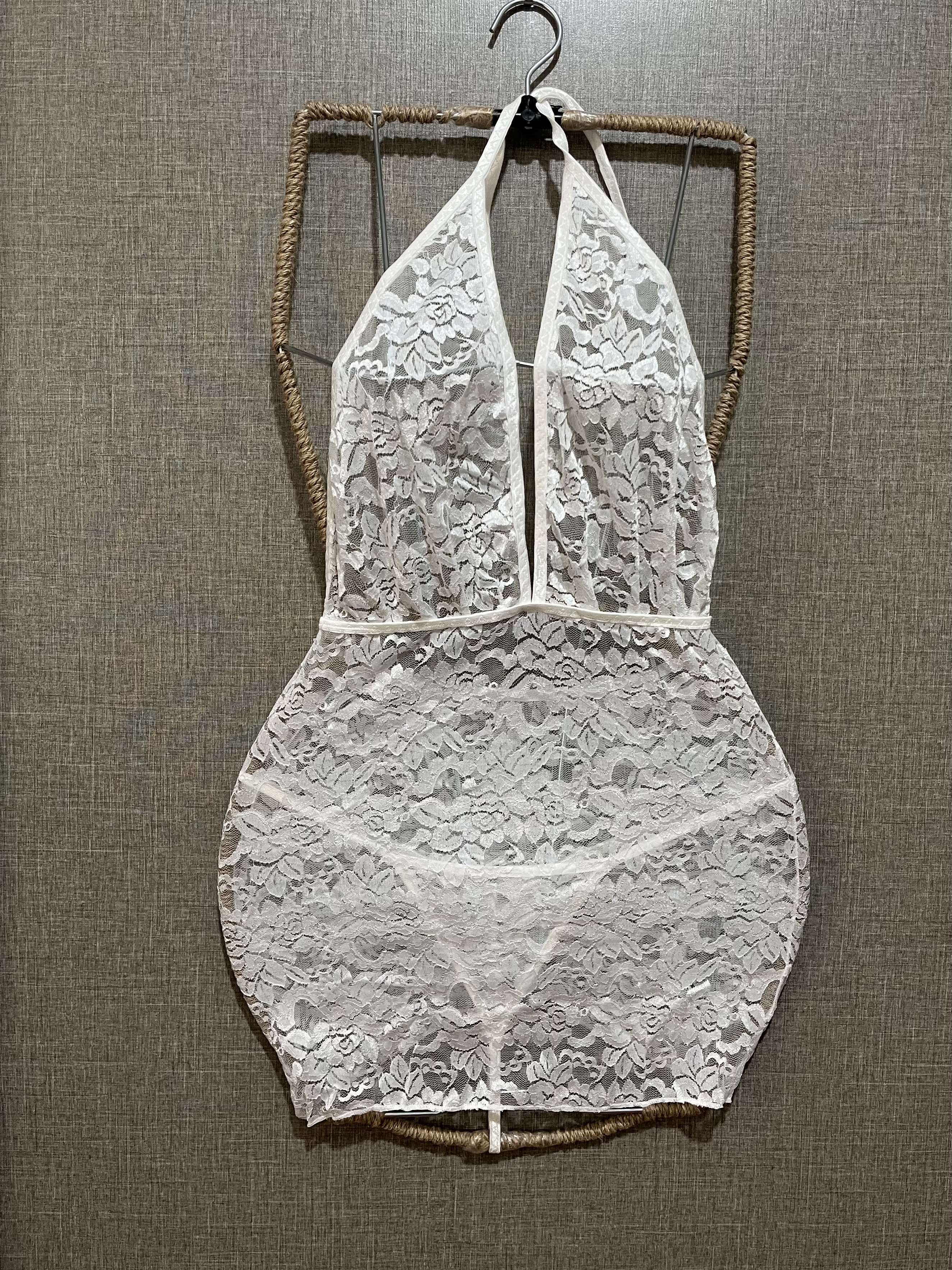 لباس زنانه لباسخواب کوتاه گیپوری شورت لامبادا فری سایز ۳۶ تا ۴۰ کد 100122