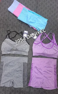 ست ورزشی اسپرت زنانه سیملس نیمتنه کاپدار و شورتک کد 1054
