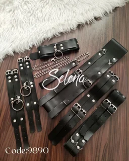 اکسسوری چرم زنانه کد 9890