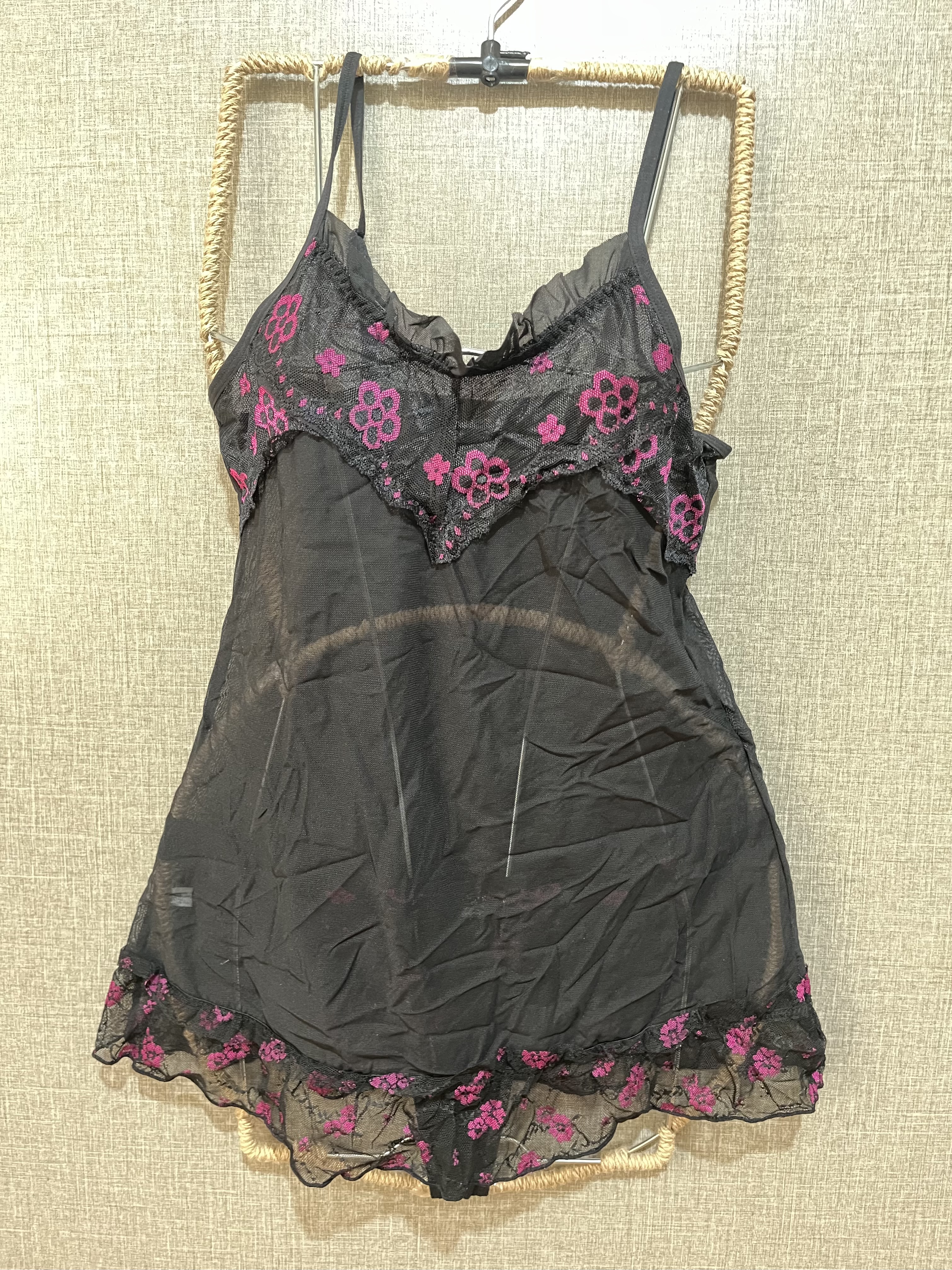 لباس زنانه لباسخواب فانتزی کوتاه حریر سایز 34 تا 38