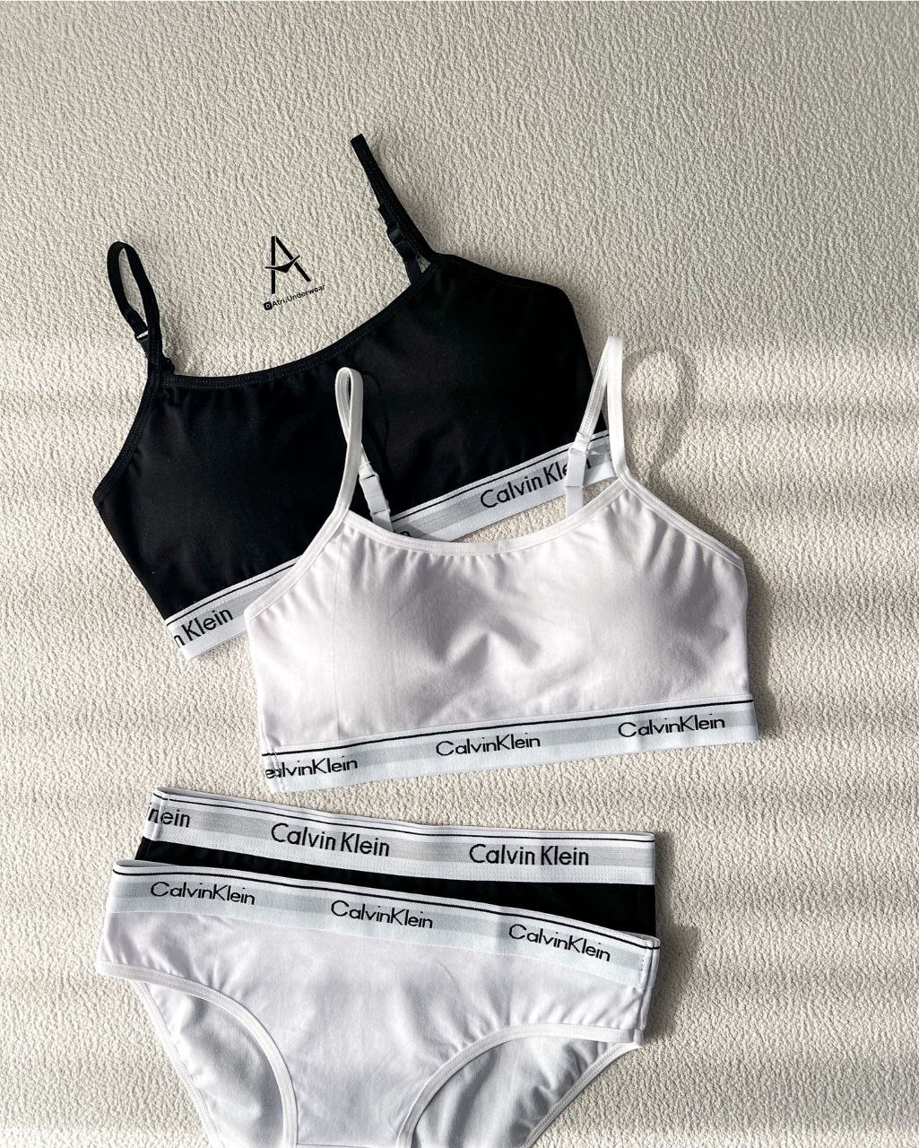 لباس زیر زنانه سوتین شورت نخی کاپ دار کد 7210