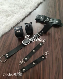 اکسسوری چرم زنانه کد 9868
